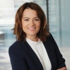 OEB speaker Laura Cezanne